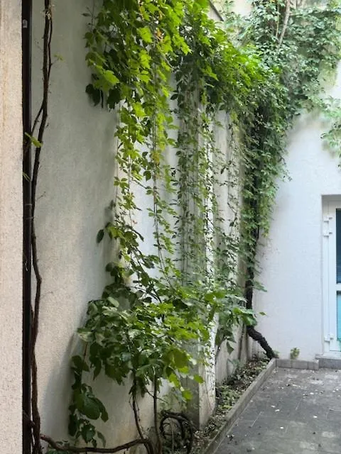 Vienna City Apartment 1